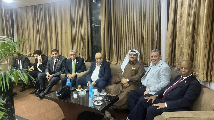 النائب احمد رسلان أمين التنظيم المركزي لحزب الجبهة الوطنية و النائب فايز ابو حرب منسق اتحاد القبائل المصرية في ضيافة العمدة عادل البارودي امين عام حزب الجبهة في اسيوط