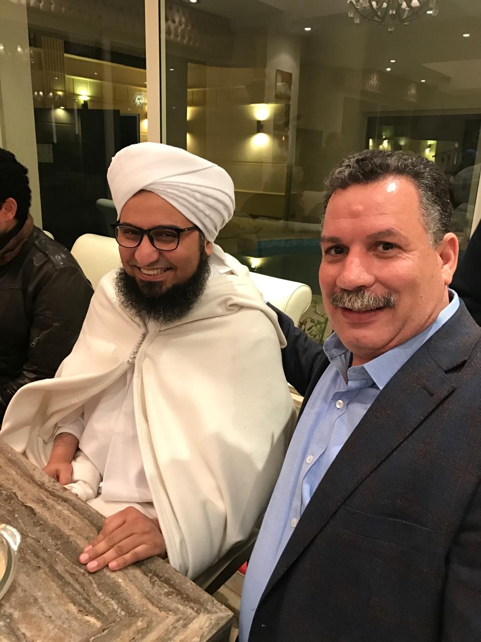 الحبيب على زين العابدين الجفري مع ناجح البارودي في احدى اللقائات